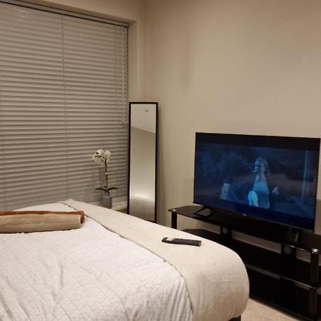 London City Apartment One Ealing Ngoại thất bức ảnh