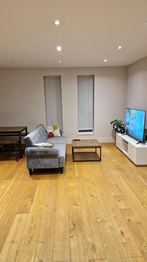 London City Apartment One Ealing Ngoại thất bức ảnh